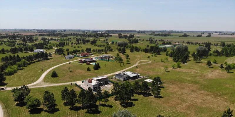 OPORTUNIDAD IMPERDIBLE!!! LOTE EN CLUB DE CAMPO LAS HOJAS