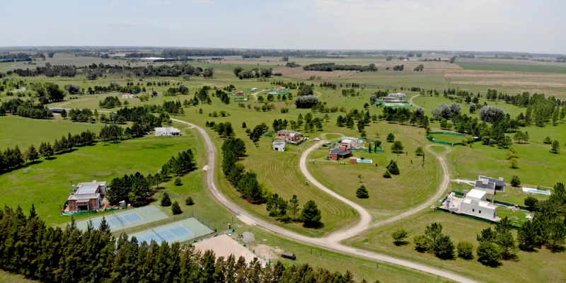 OPORTUNIDAD IMPERDIBLE!!! LOTE EN CLUB DE CAMPO LAS HOJAS