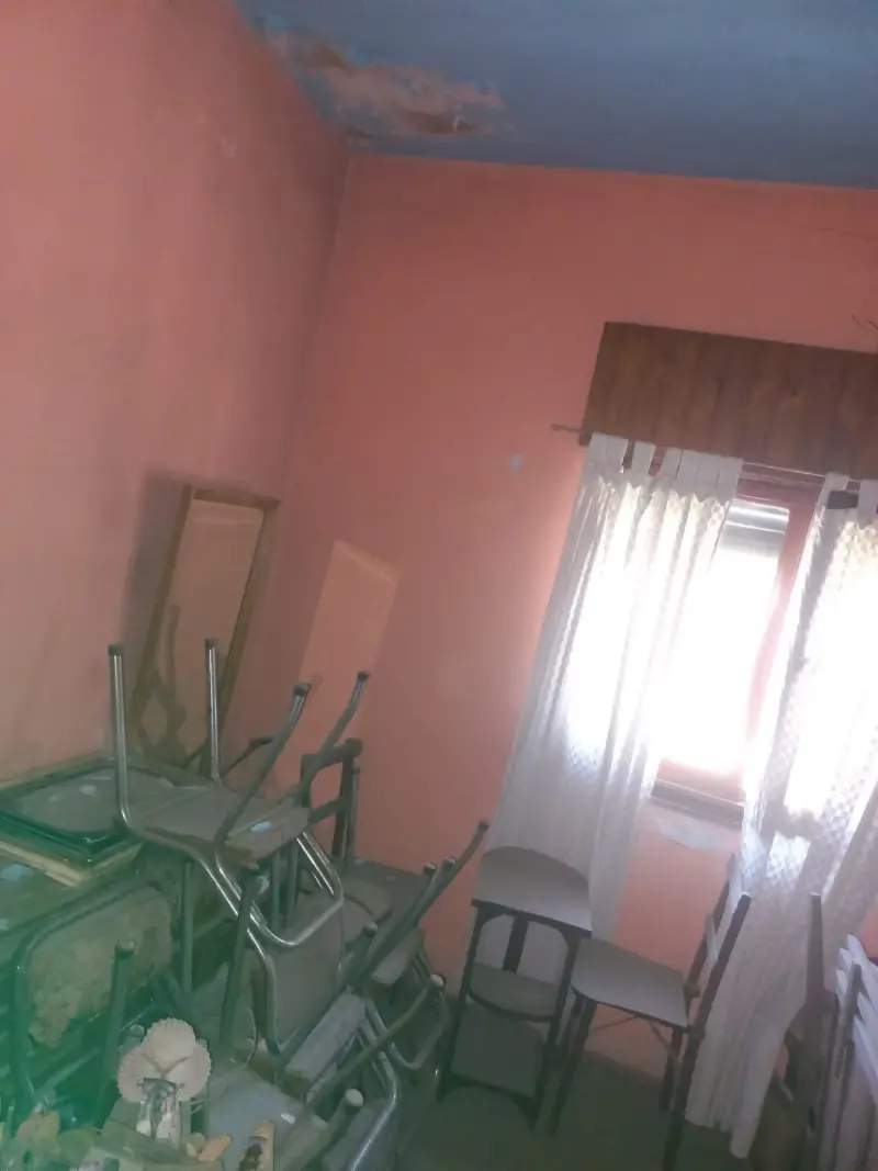 OPORTUNIDAD! Casa a reciclar. Morón Sur