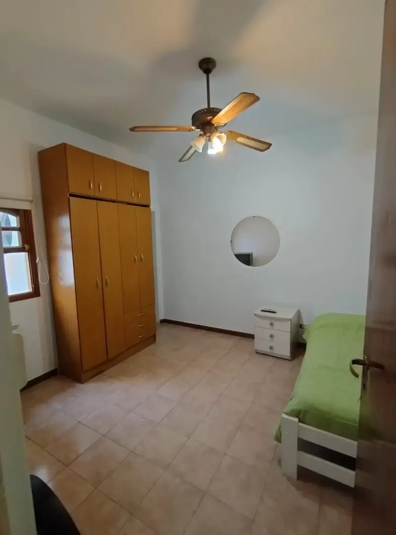 CASA ESTILO COLONIAL EN CASTELAR NORTE. OPORTUNIDAD!!!