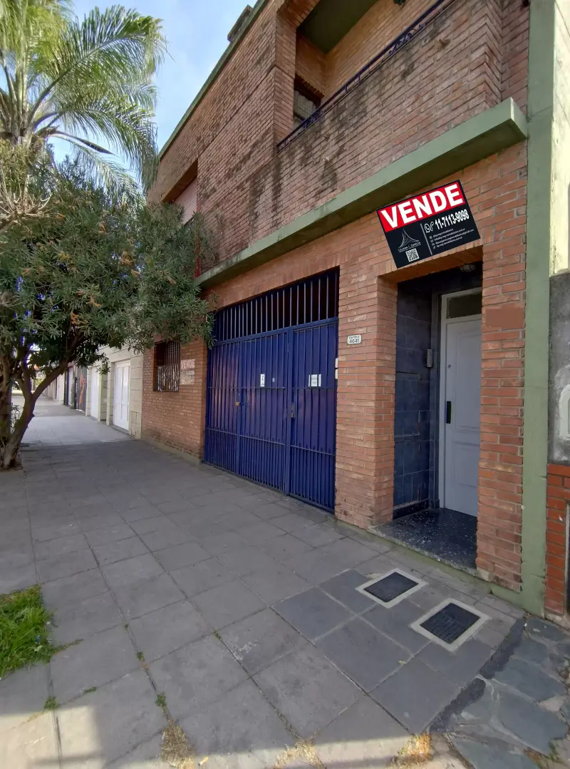 PH  4 AMBIENTES MÁS DEPTO. DE 2 AMBIENTES. IDEAL 2 FAMILIAS