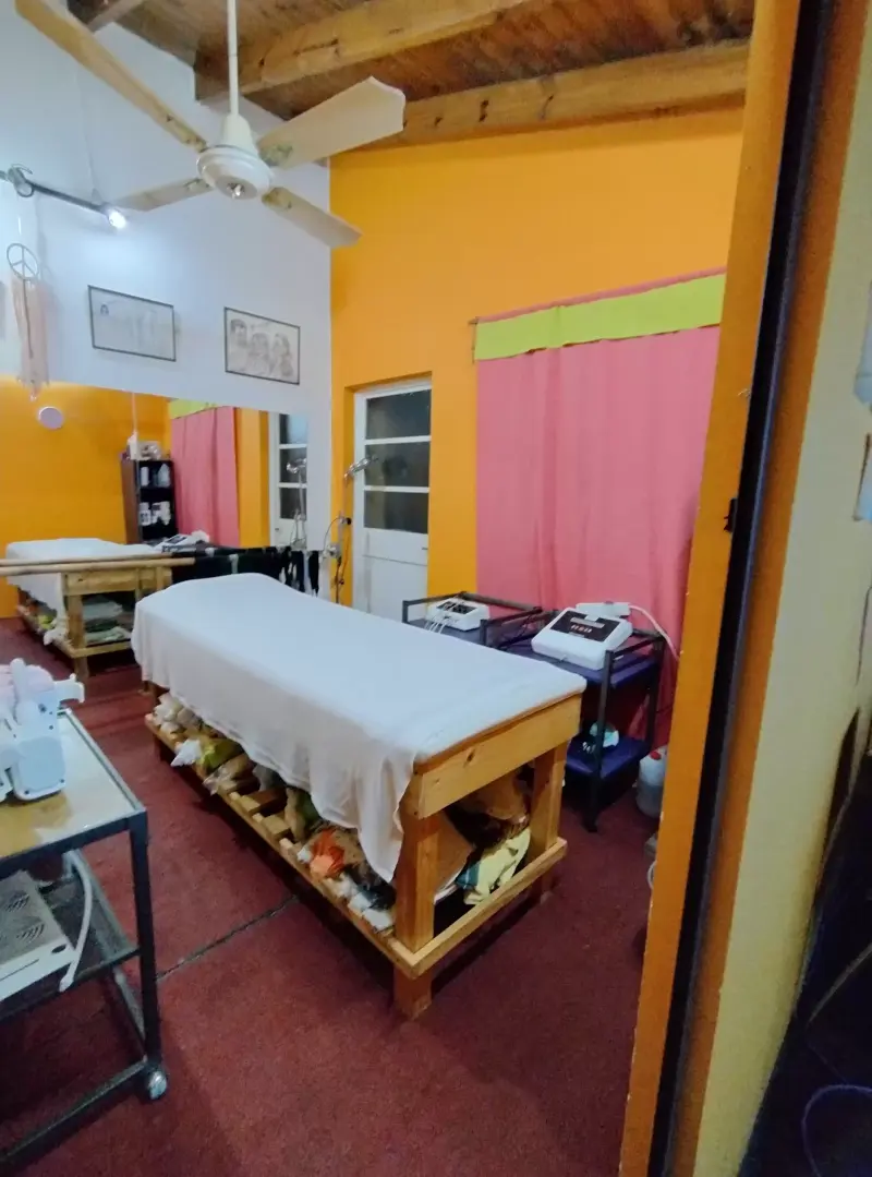 CASA DE 5 AMBIENTES EN SAN ANTONIO DE PADUA SUR