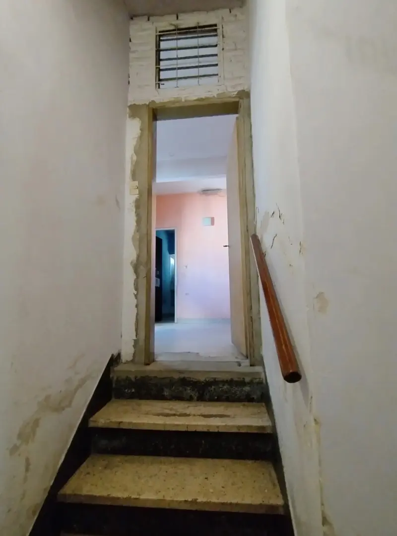 VENTA DE 2 LOCALES Y DEPARTAMENTO EN MERLO CENTRO