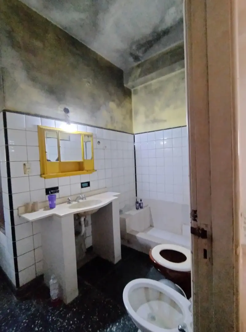 VENTA DE 2 LOCALES Y DEPARTAMENTO EN MERLO CENTRO