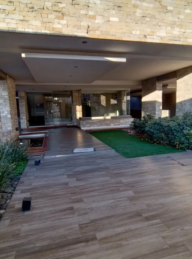 VENTA O PERMUTA. DEPTO. 2 AMBIENTES AL FRENTE. MORON SUR